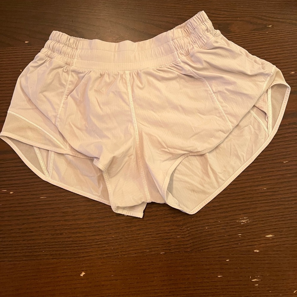 White lululemon hotty hots